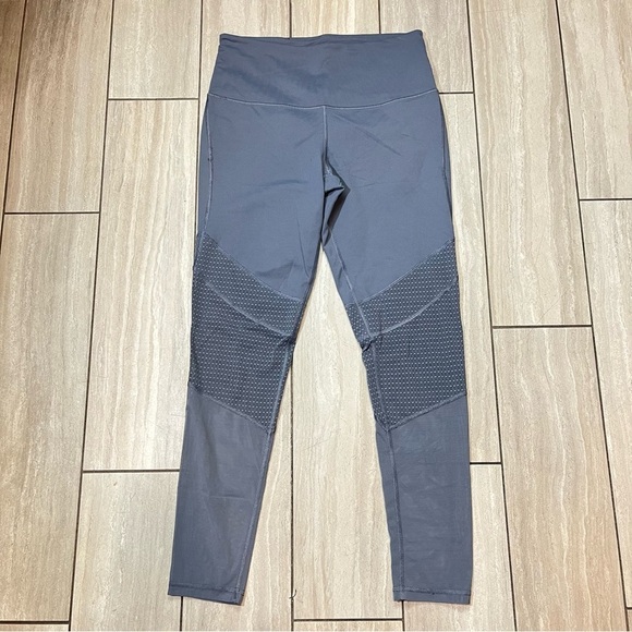 Victorias Secret KNOCKOUT BY VICTORIA SPORT Yoga Tight Pearl Mesh Medium - Picture 2 of 6